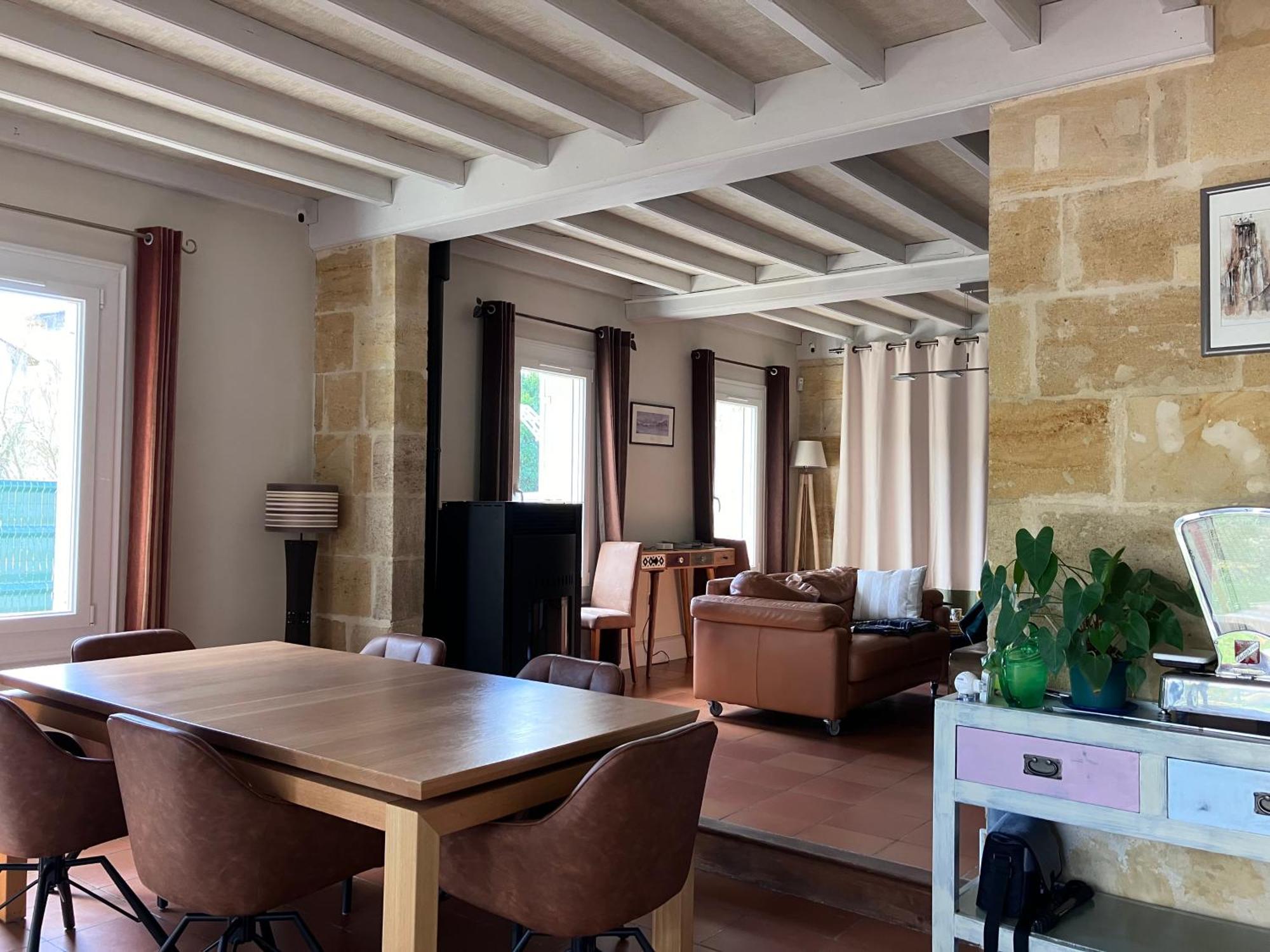 Le Numero 15 Saint-Seurin-sur-l'Isle Exteriér fotografie